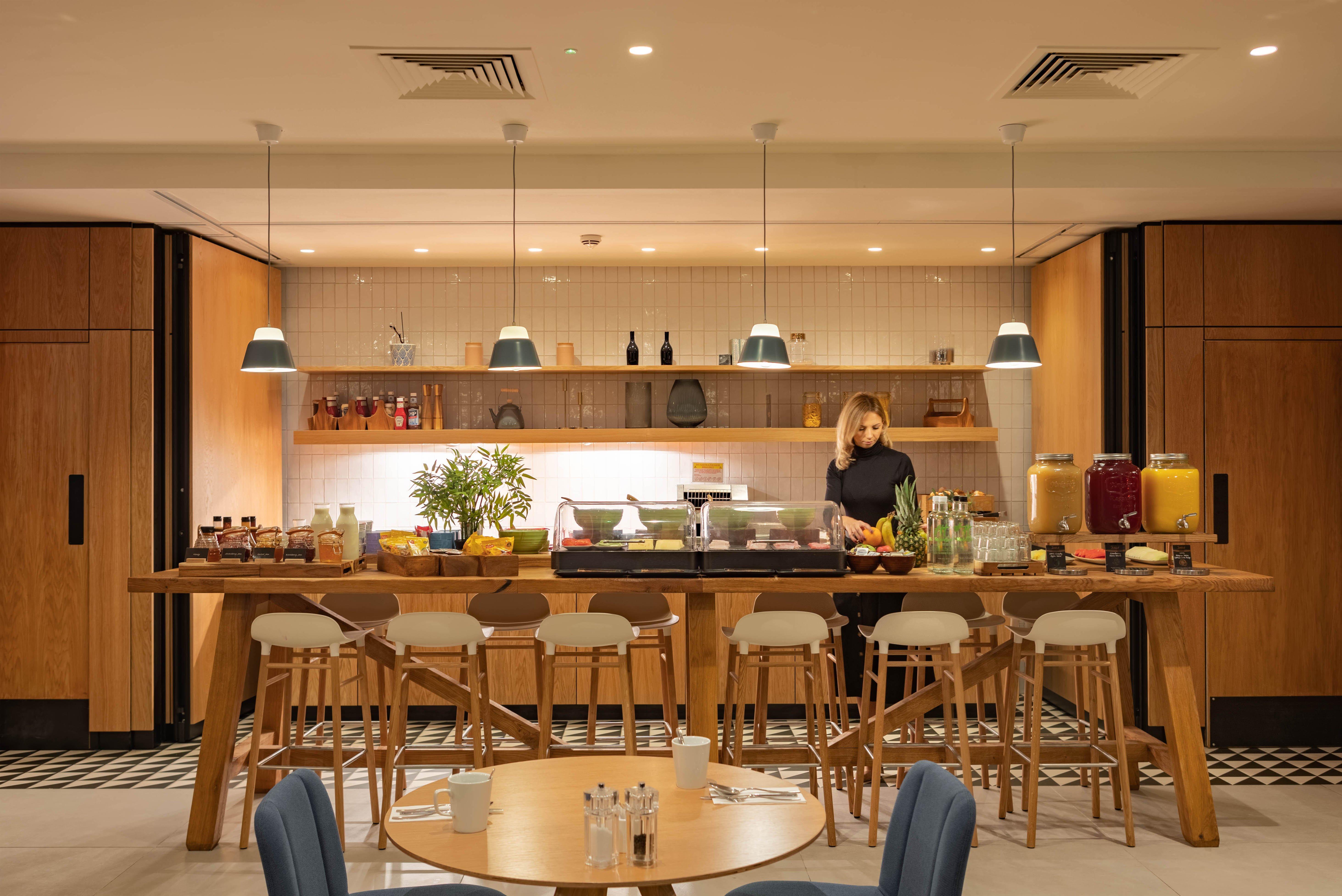 Holiday Inn London - Whitechapel By Ihg Exterior foto